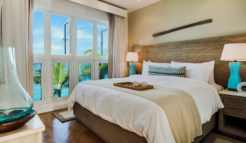 Waves Hotel & Spa by Elegant Hotels - Ocean Front Split Level Room bathroom